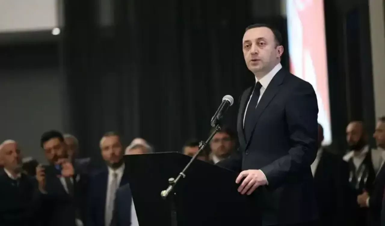 Garibaşvili görevinden istifa etti