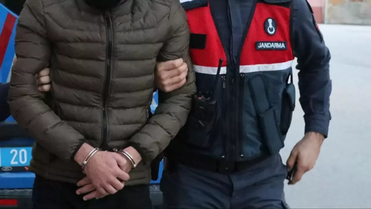 Jandarma tefecilere göz açtırmıyor: 2 gözaltı