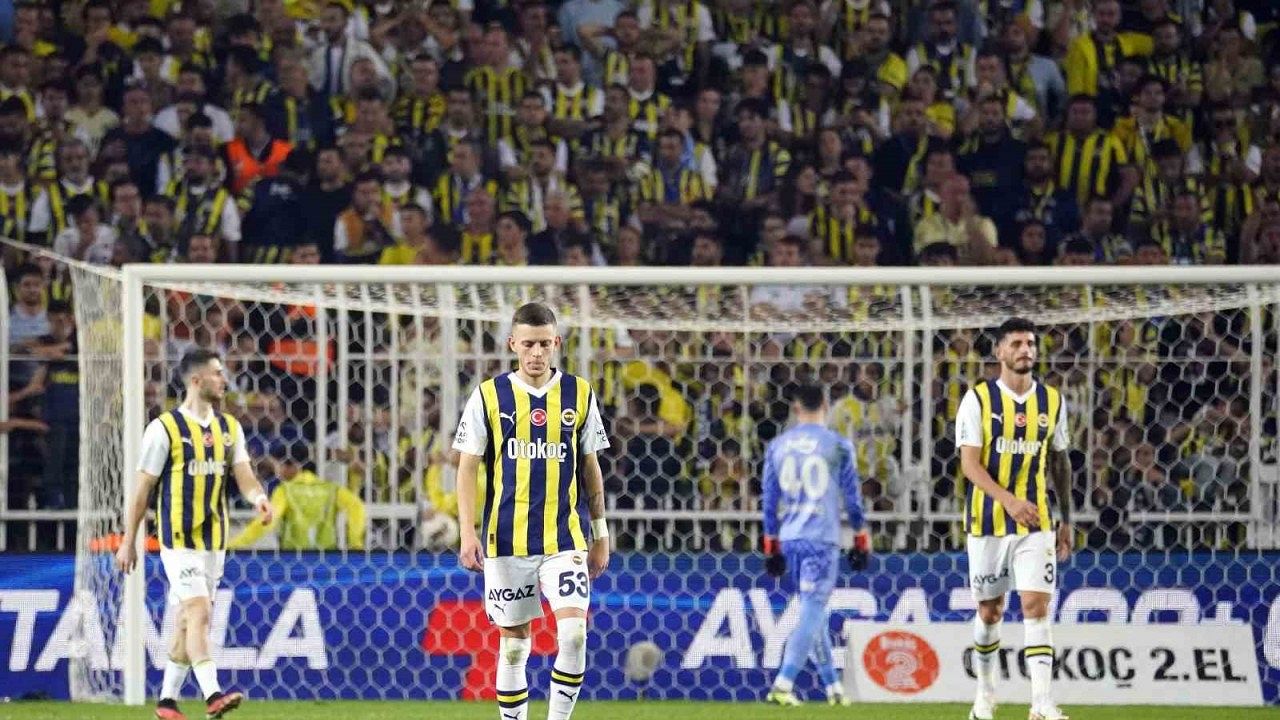 Fenerbahçe, 26 yıl sonra Trabzonspor’a sahasında kaybetti