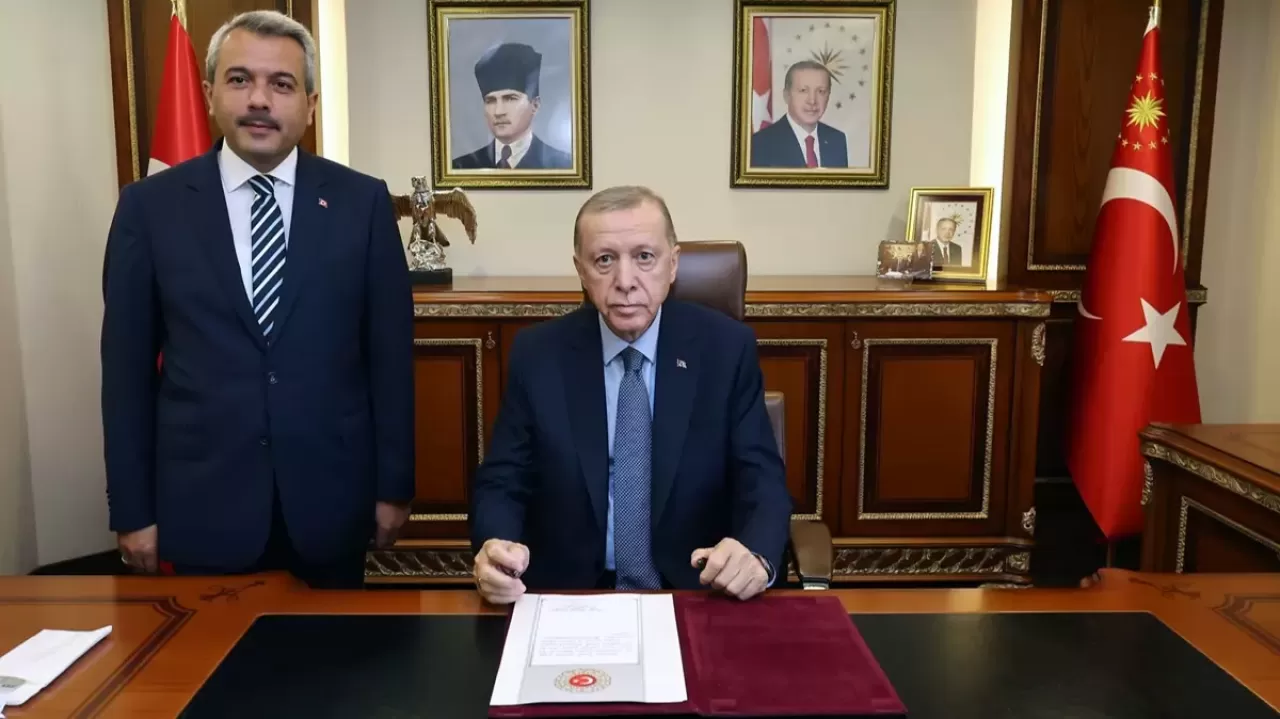 Cumhurbaşkanı Erdoğan Rize Valiliğini ziyaret etti