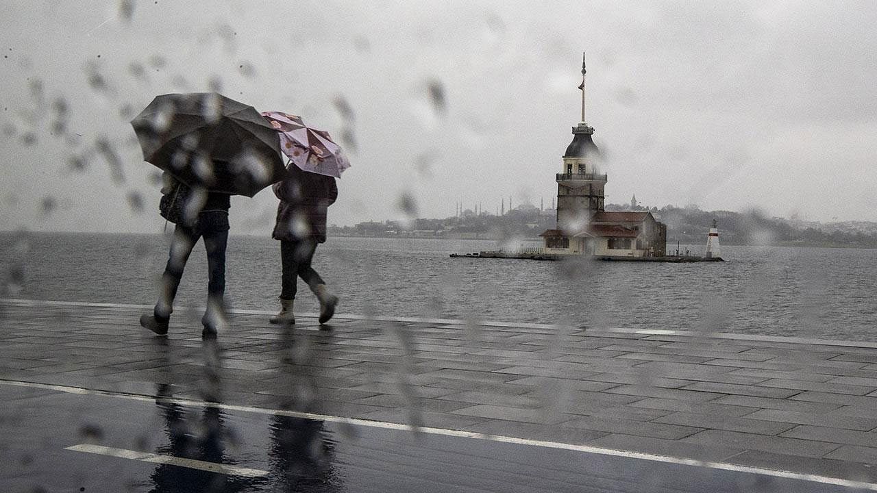 İstanbul ve İzmir valilikleri uyardı: Su baskınlarına dikkat