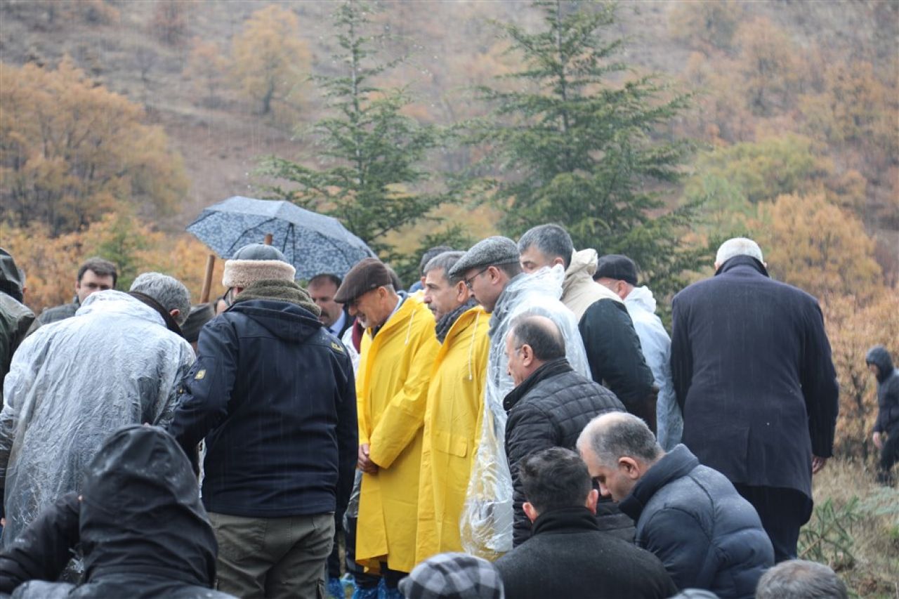 Önder Kahveci: Vatanı sevmek yeşili sevmekle başlar