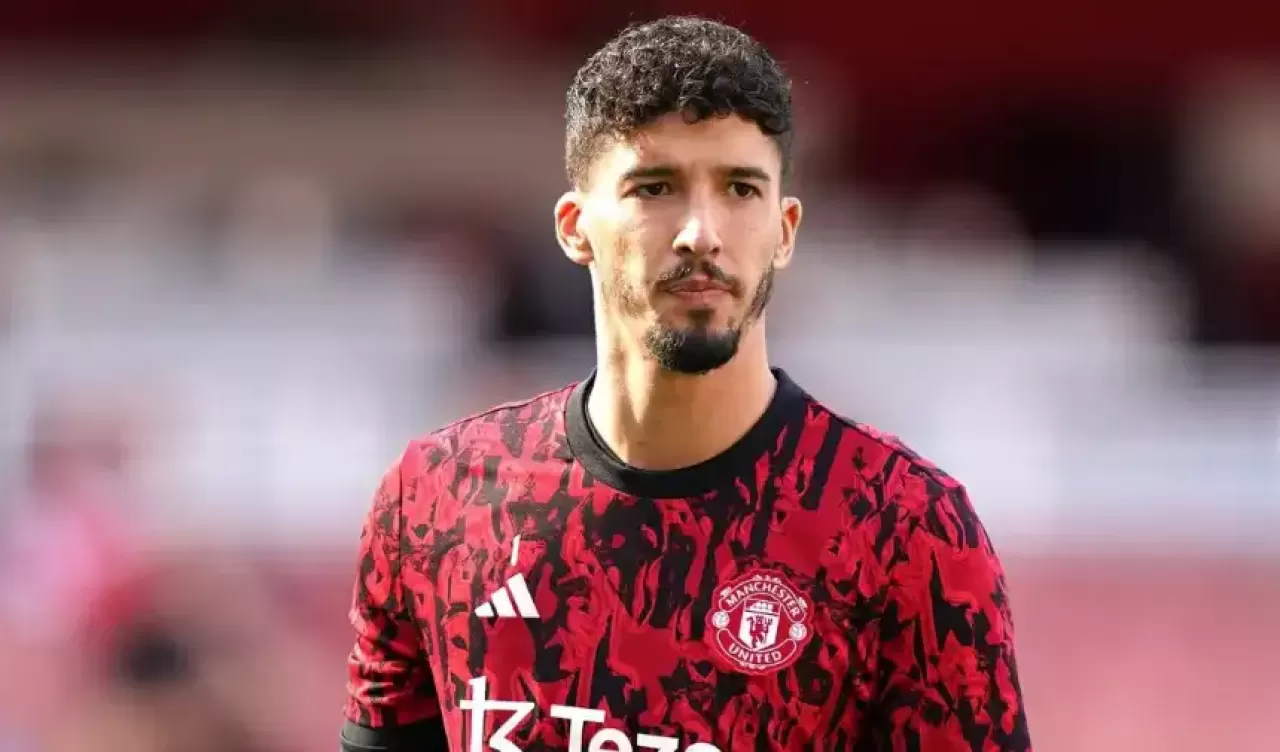 Manchester United efsanesinden Altay Bayındır'ı kahredecek sözler