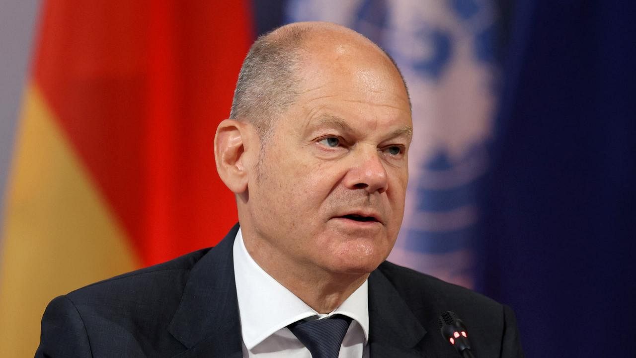 Scholz: Yahudilerin korunması için ayağa kalkmalıyız