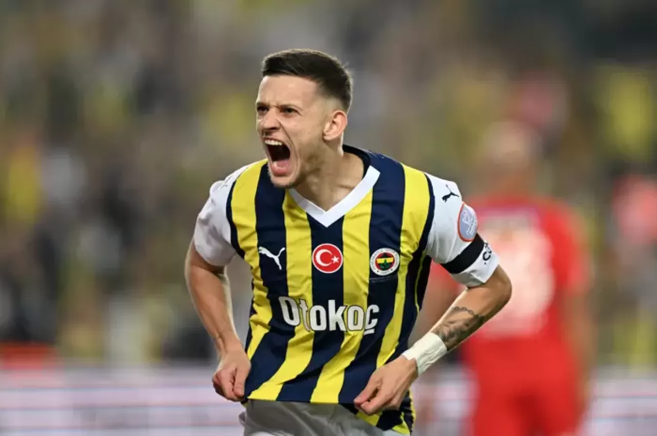 Ve beklenen haber geldi! Fenerbahçe'den Sebastian Szymanski kararı