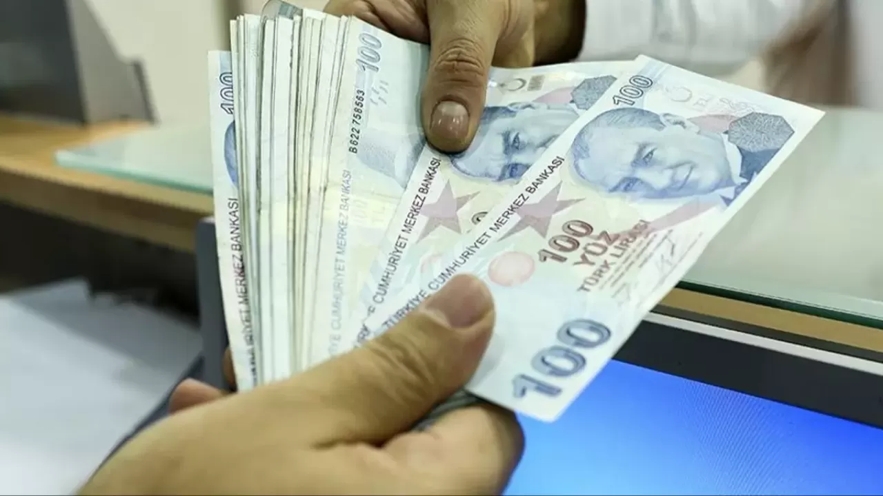 Emekliye 5 bin lira ikramiye için nefesler tutuldu