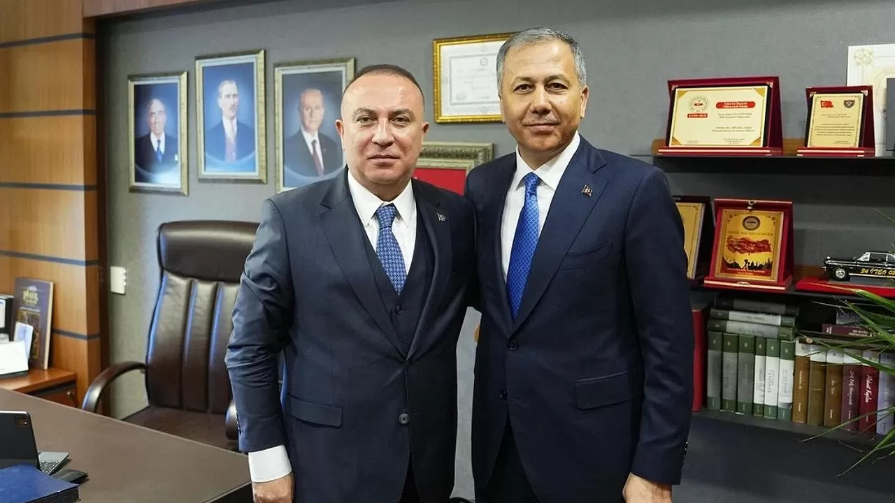İçişleri Bakanı Yerlikaya, MHP Genel Başkan Yardımcısı Ulvi Yönter'i ziyaret etti