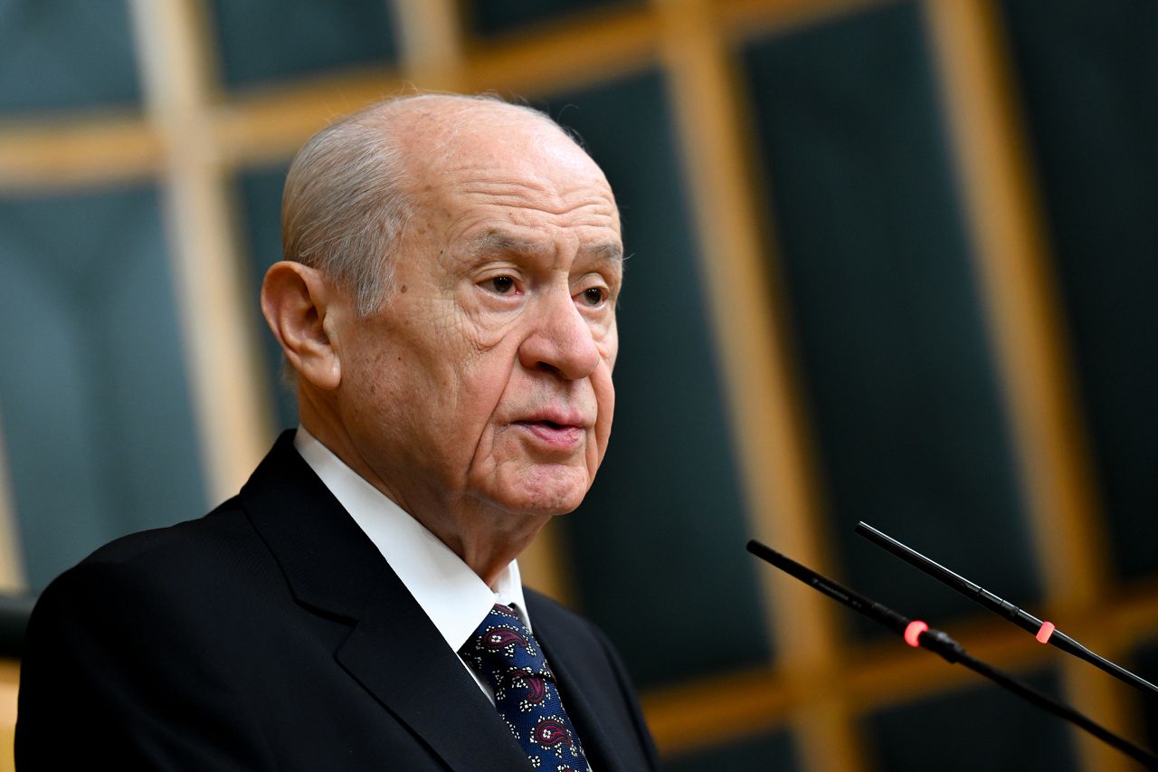 MHP Lideri Devlet Bahçeli, Murat Kurum'u arayıp tebrik etti