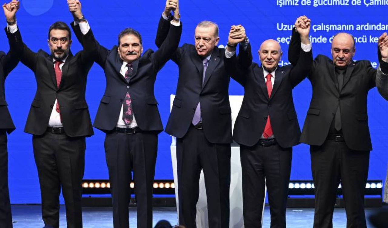 Cumhur İttifakı, Ankara'nın 16 ilçesinde mevcut belediye başkanlarını tekrar aday gösterdi