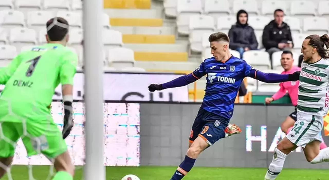 Piatek hat-trick yaptı, Başakşehir 2-0'dan geri döndü