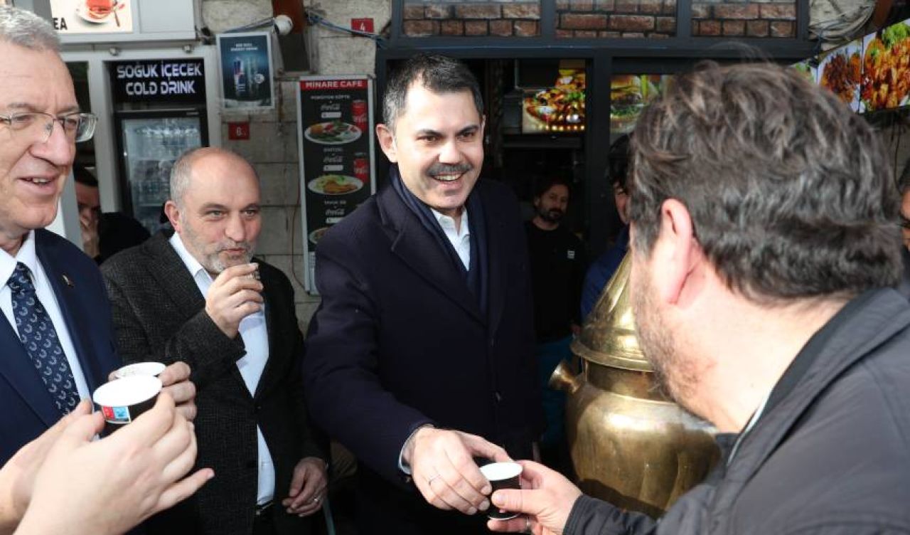 İBB Başkan Adayı Kurum'dan vatandaşlara salep ikramı