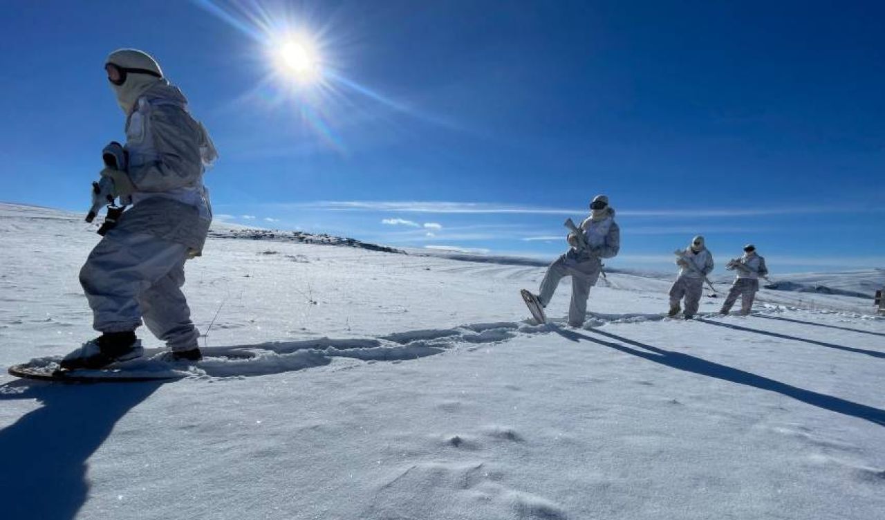 Suriye'nin kuzeyinde taciz ateşi açan 13 PKK/YPG'li terörist etkisiz hale getirildi