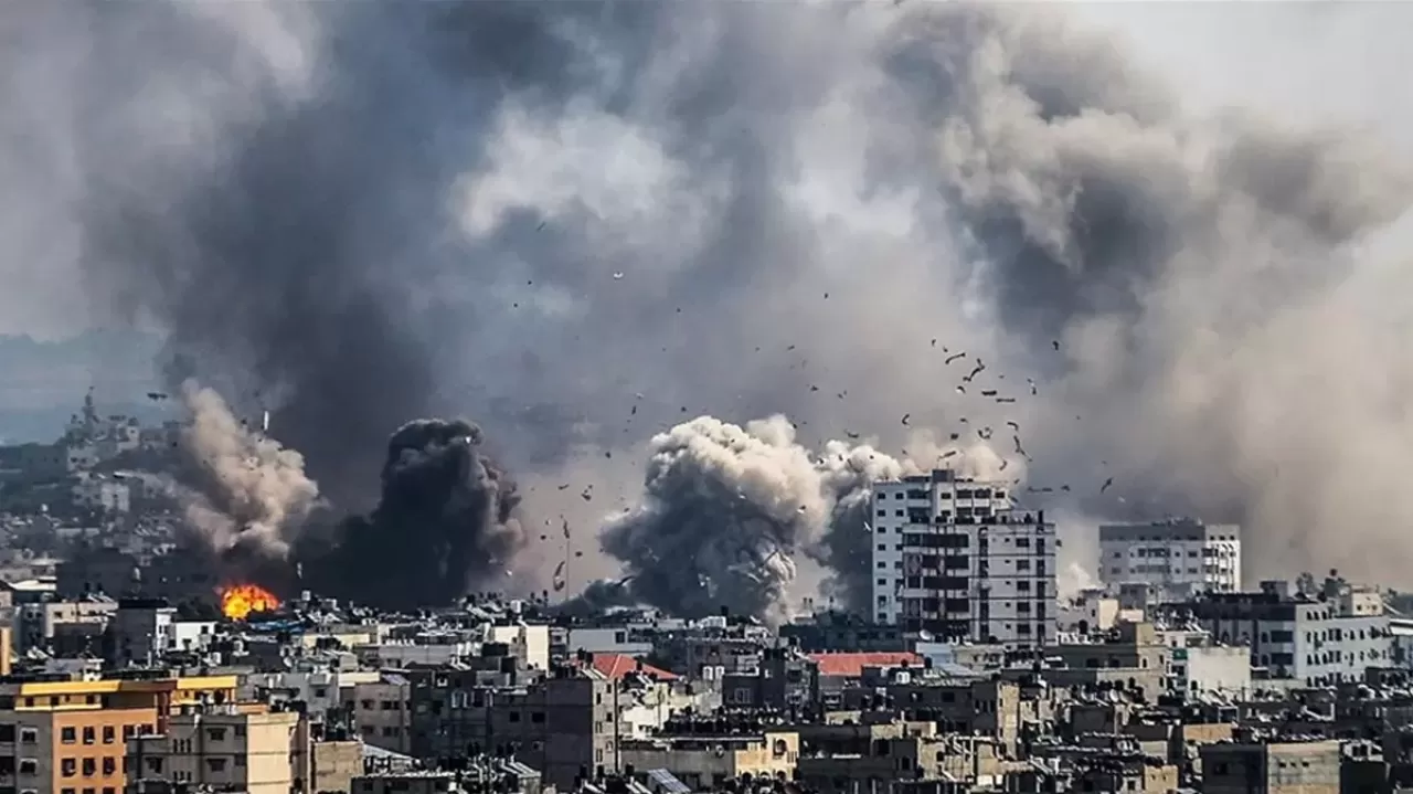 Katil İsrail'in saldırıları devam ediyor: Gazze'de can kaybı 27 bine yaklaştı!