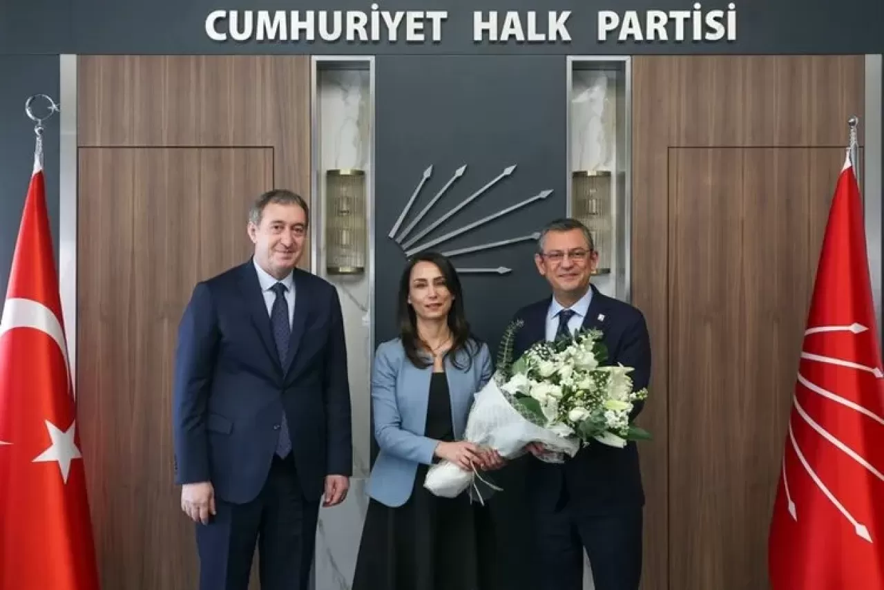 Özgür Özel’den DEM Parti itirafı: Görüşmemiz cesarettir diyerek ittifakı ilan etti!