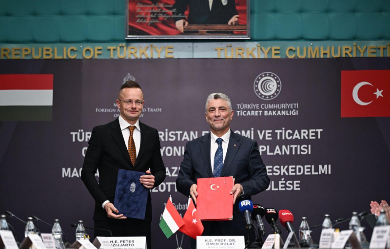 Türkiye ile Macaristan arasında imzalar atıldı