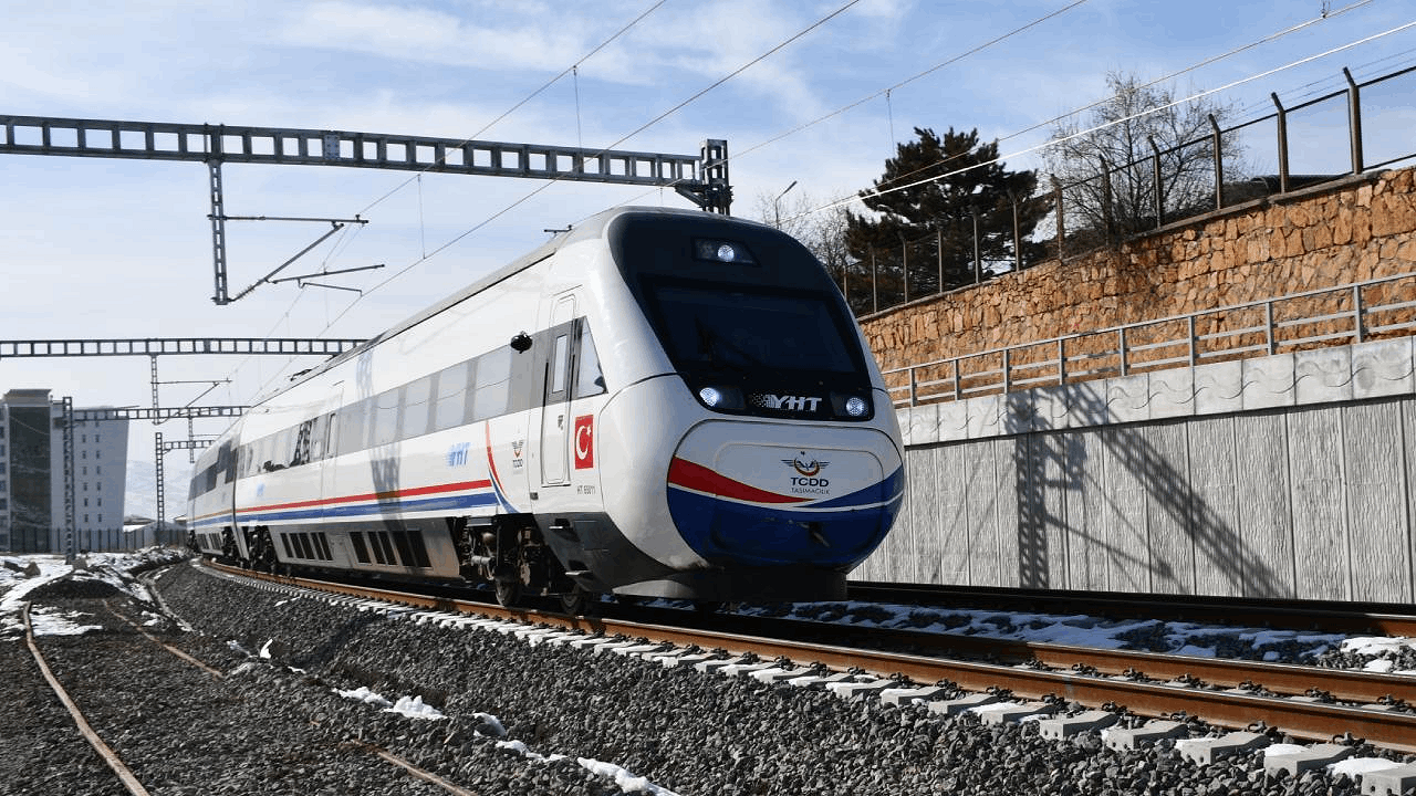 Hızlı tren ağı Karadeniz'e ulaşacak