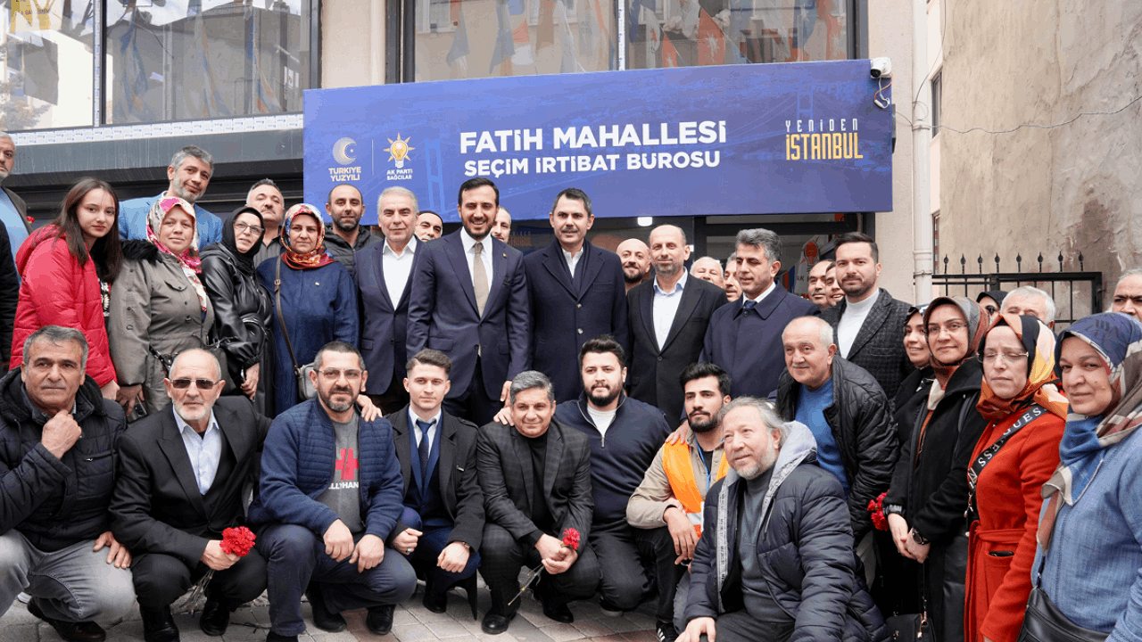 Cumhur İttifakı adayı Murat Kurum'dan gençlere vaatler