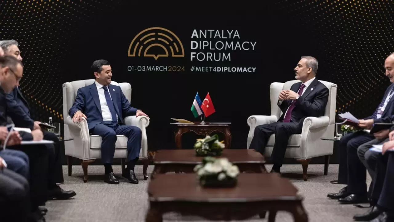 Bakan Fidan'dan Antalya Diplomasi Forumu'nda diplomasi trafiği