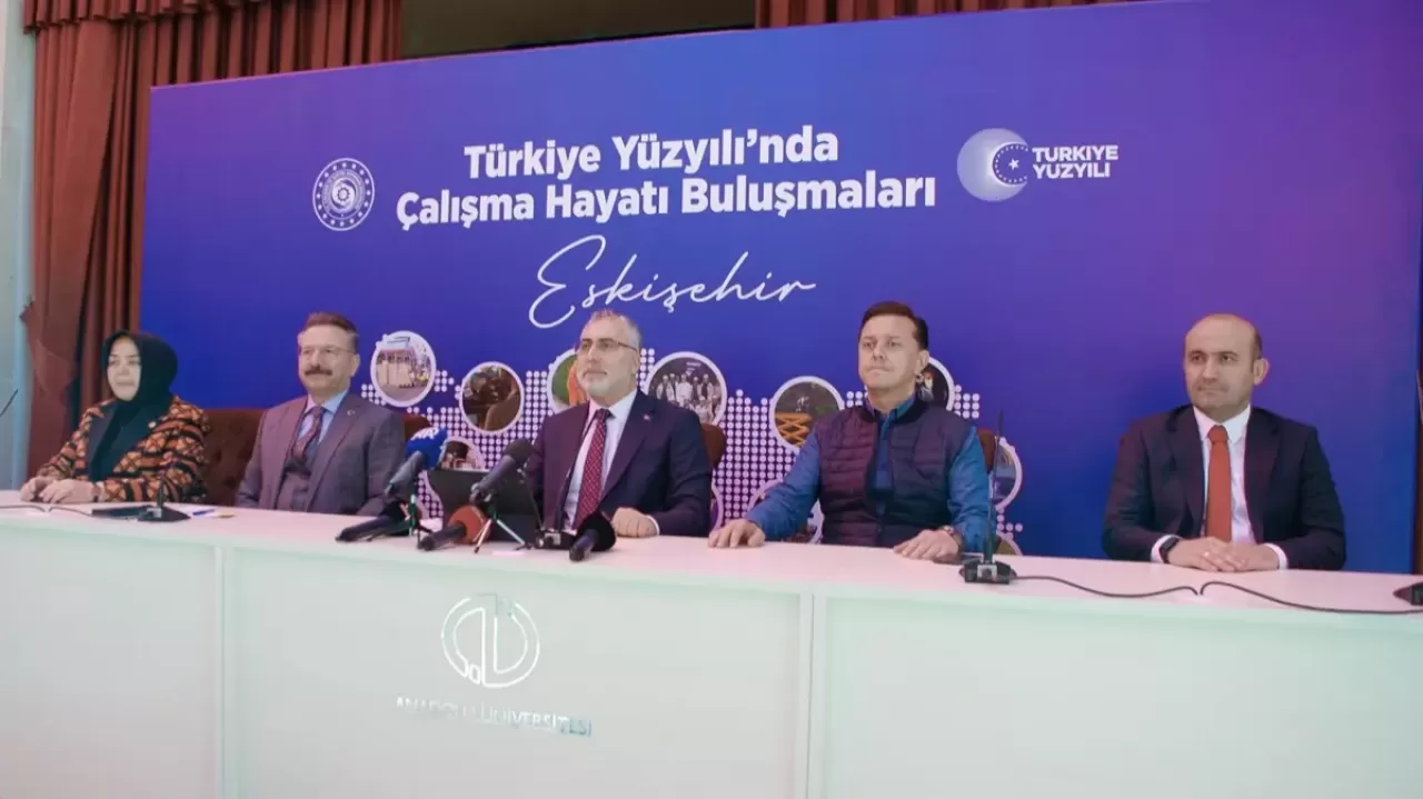 Bakan Işıkhan: Türkiye'yi her alanda geliştirmeye devam edeceğiz