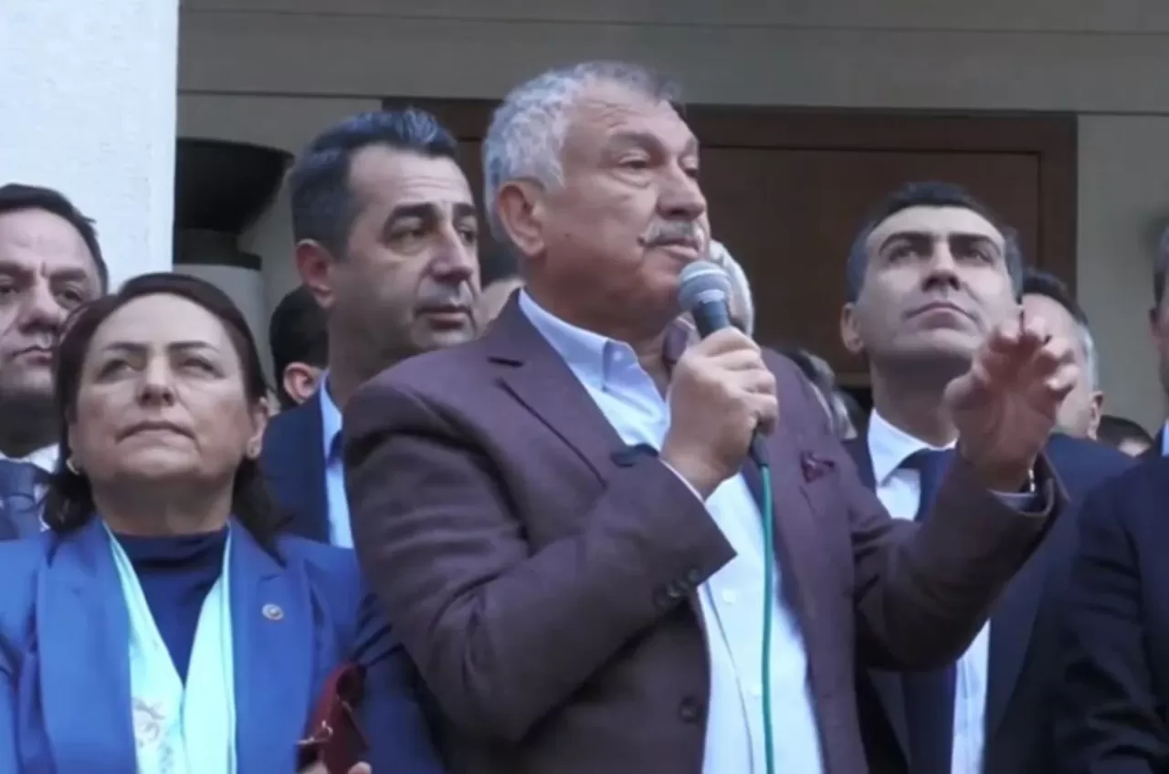 Ülkücü düşmanı CHP'li Zeydan Karalar'a tepki yağdı!