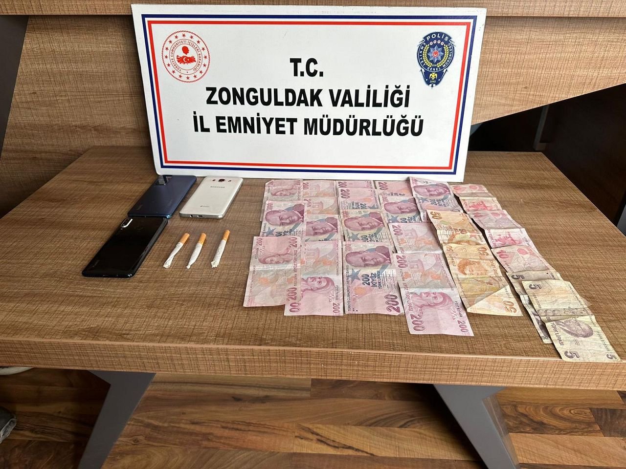 Zonguldak'ta uyuşturucu operasyonunda yakalanan 7 zanlı tutuklandı