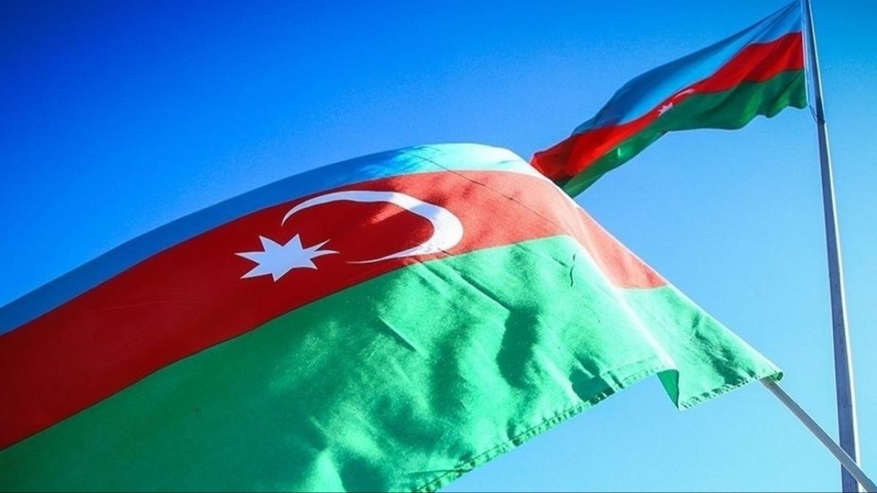 Azerbaycan, Ermenistan'dan alınan 4 köyde daha bayrakları göndere çekti