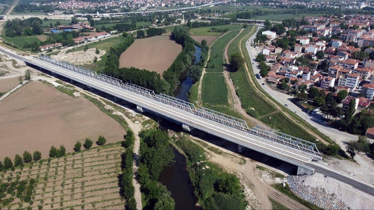 Edirne-İstanbul arasını 1 saat 30 dakikaya düşürecek projede geri sayım başladı