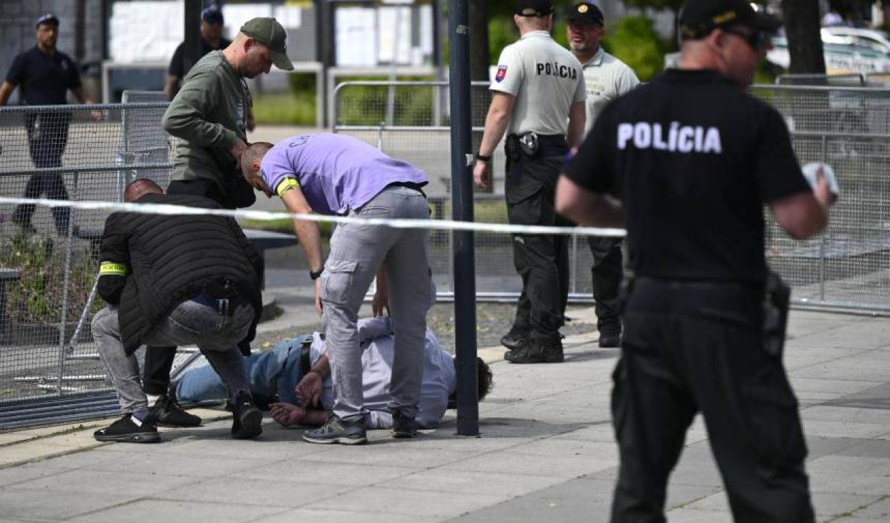 Peş peşe açıklama! Avrupalı liderler, Slovakya Başbakanı Fico'ya yönelik silahlı saldırıyı kınadı
