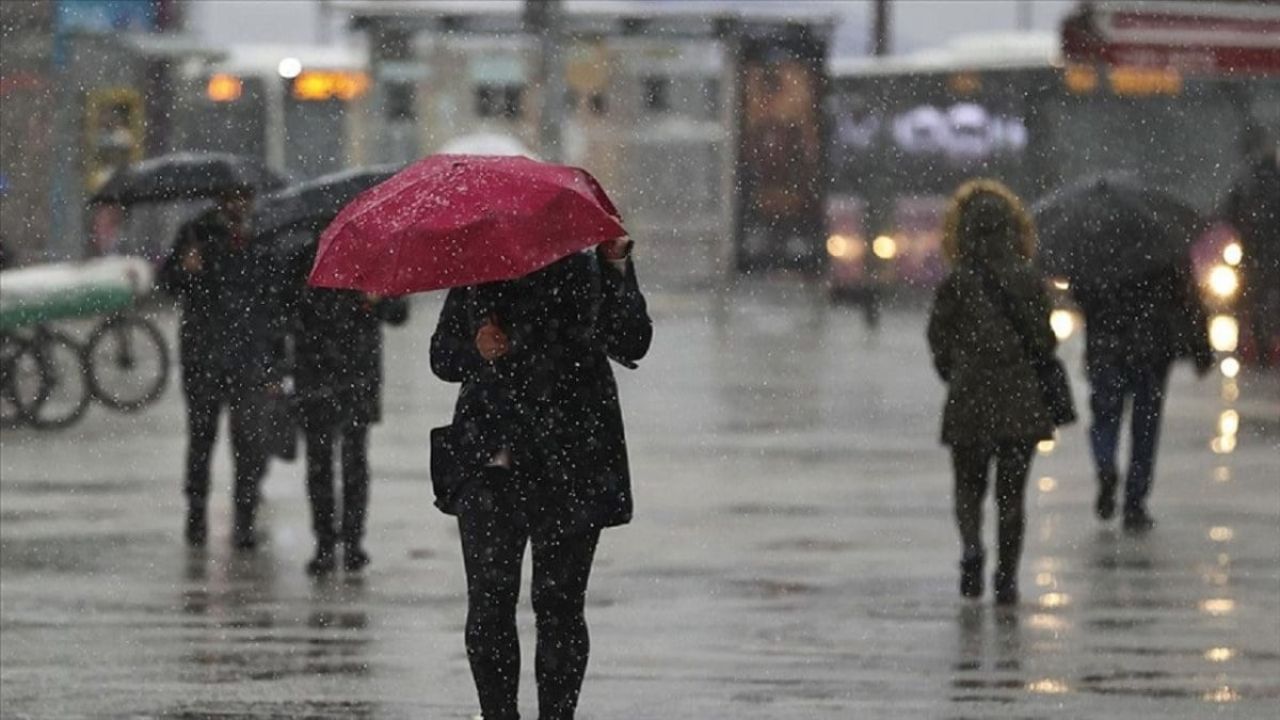 Meteoroloji'den 20 il için uyarı: Kuvvetli sağanak ve fırtına etkili olacak