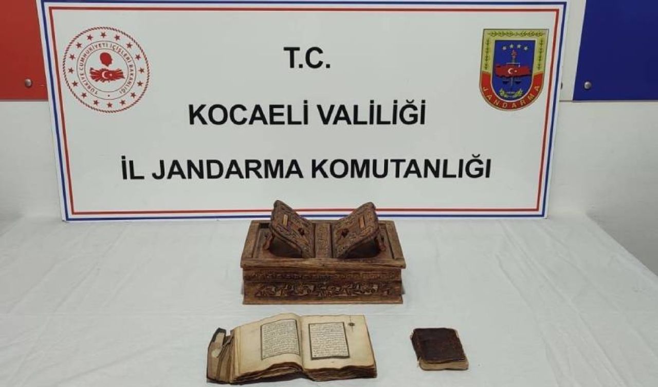 Kocaeli’de ele geçirildi! 14'üncü yüzyıla ait Kur’an-ı Kerim