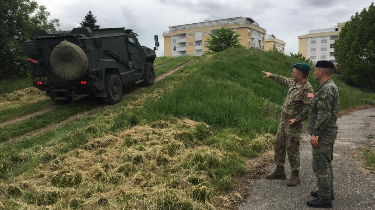 Türk askerinden dost ülkede ''Vuran'' eğitimi