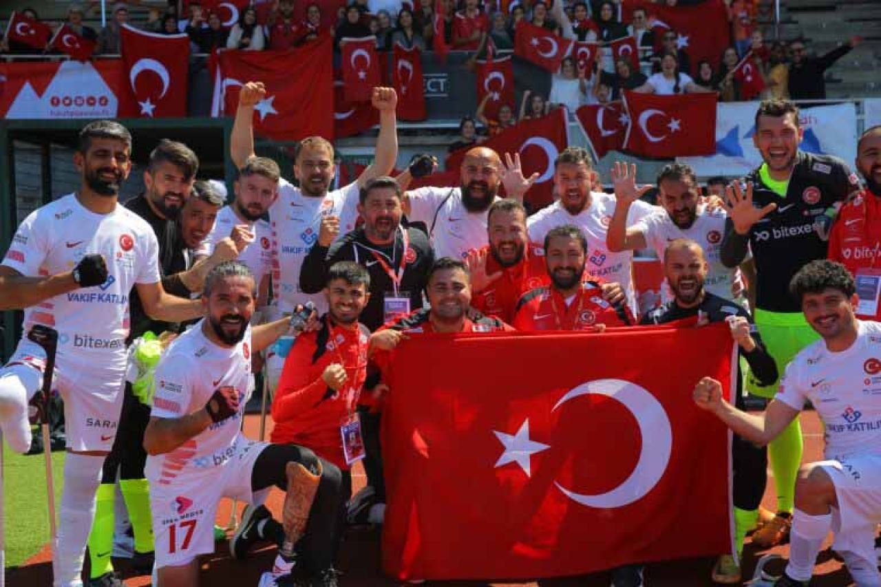 Ampute Milli Futbol Takımı, Avrupa Şampiyonası'nda finale çıktı!