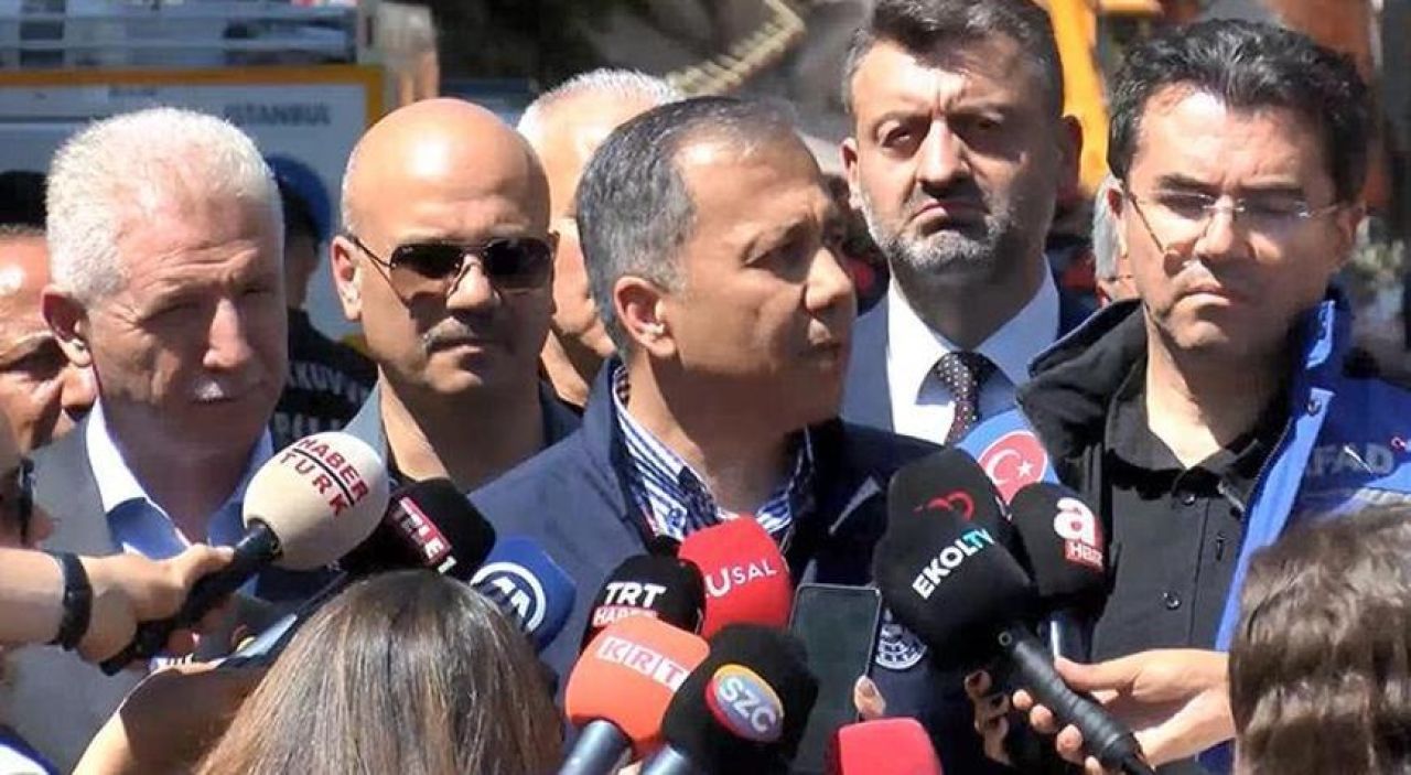 İstanbul'da çöken bina! Bakan Yerlikaya: Hem adli hem de idari soruşturma var