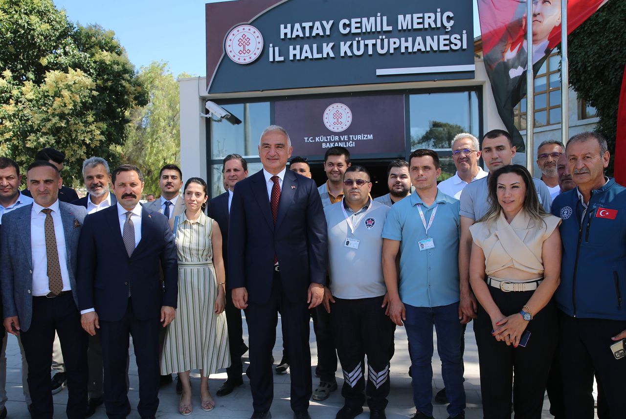 Kültür ve Turizm Bakanı Ersoy, Hatay'da ziyarette ve incelemelerde bulundu