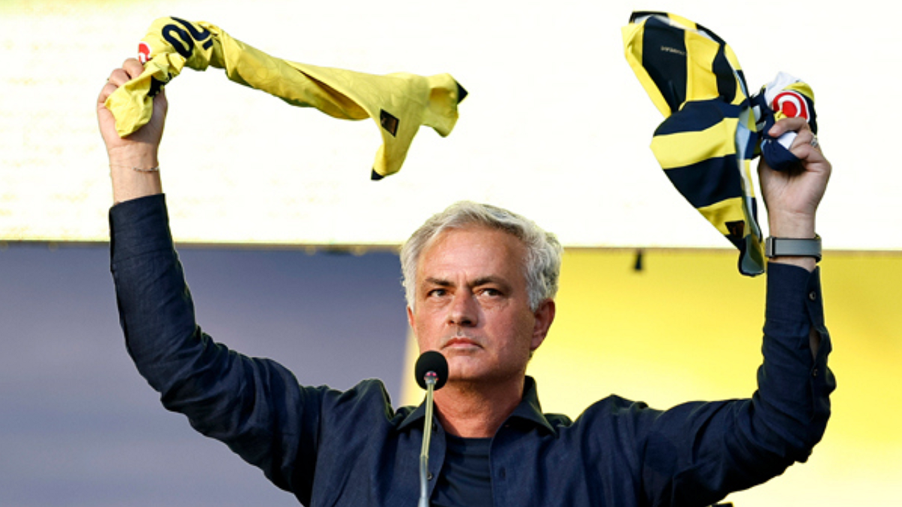 Fenerbahçe’den Mourinho’ya dudak uçuklatan maaş!