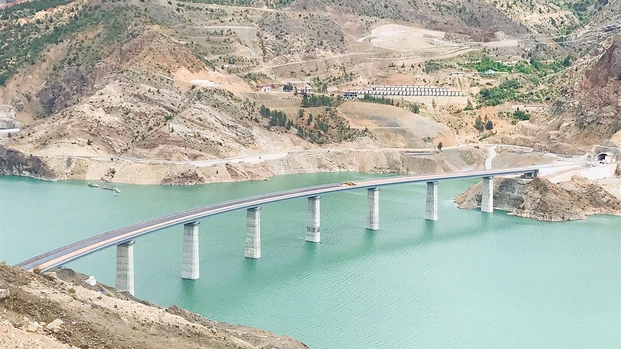 Yusufeli Merkez Viyadüğü hizmete açılıyor