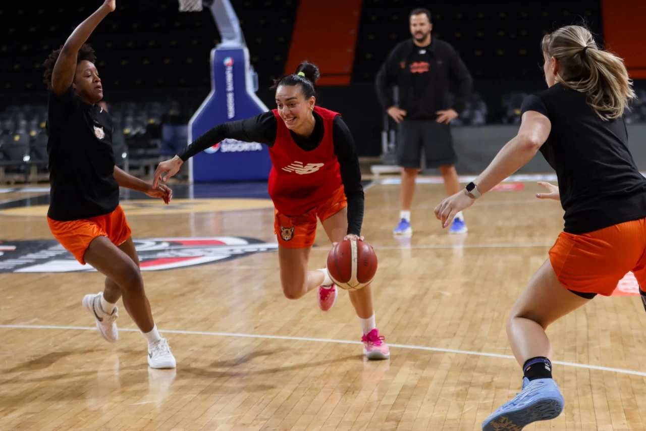 ÇBK Mersin, FIBA Kadınlar Avrupa Ligi'nde yarın Tango Bourges Basket ekibini ağırlayacak