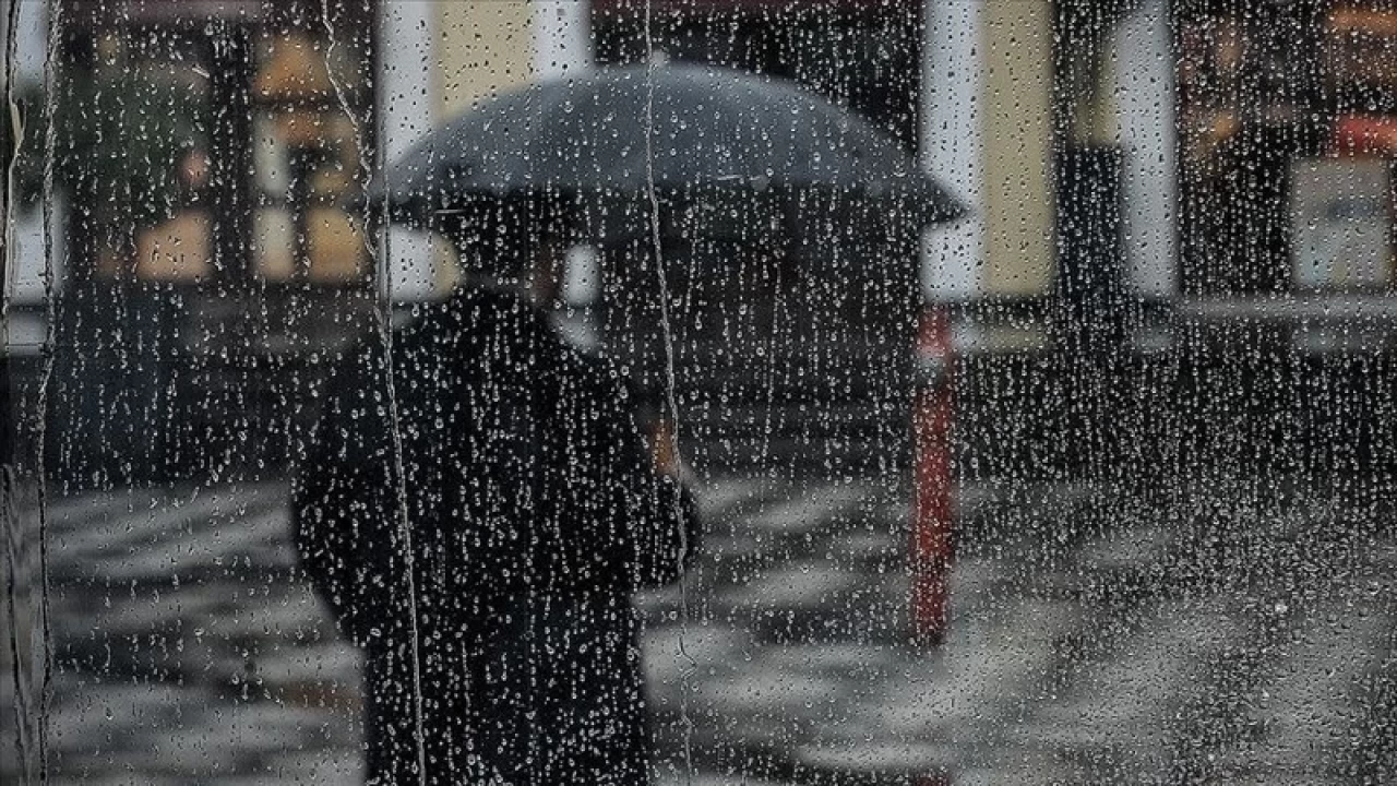 Meteoroloji uyardı! İstanbul'a sağanak geliyor