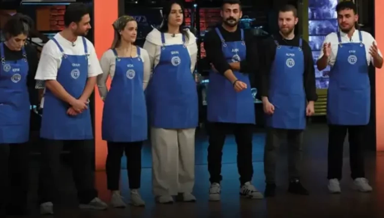 MasterChef'te Eleme Gerilimi! Ezgi ve Emre Arasında Sözlü Atışma, Akın'ın "Algı" Çıkışı