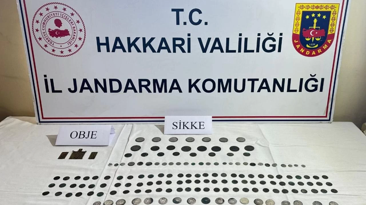 Bizans dönemine ait 163 sikke ele geçirildi