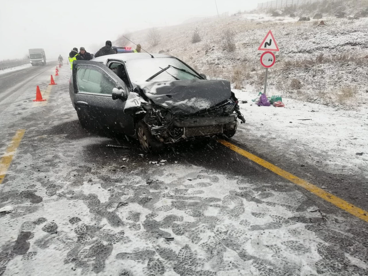 Ardahan'da kar ve sis kazayı beraberinde getirdi