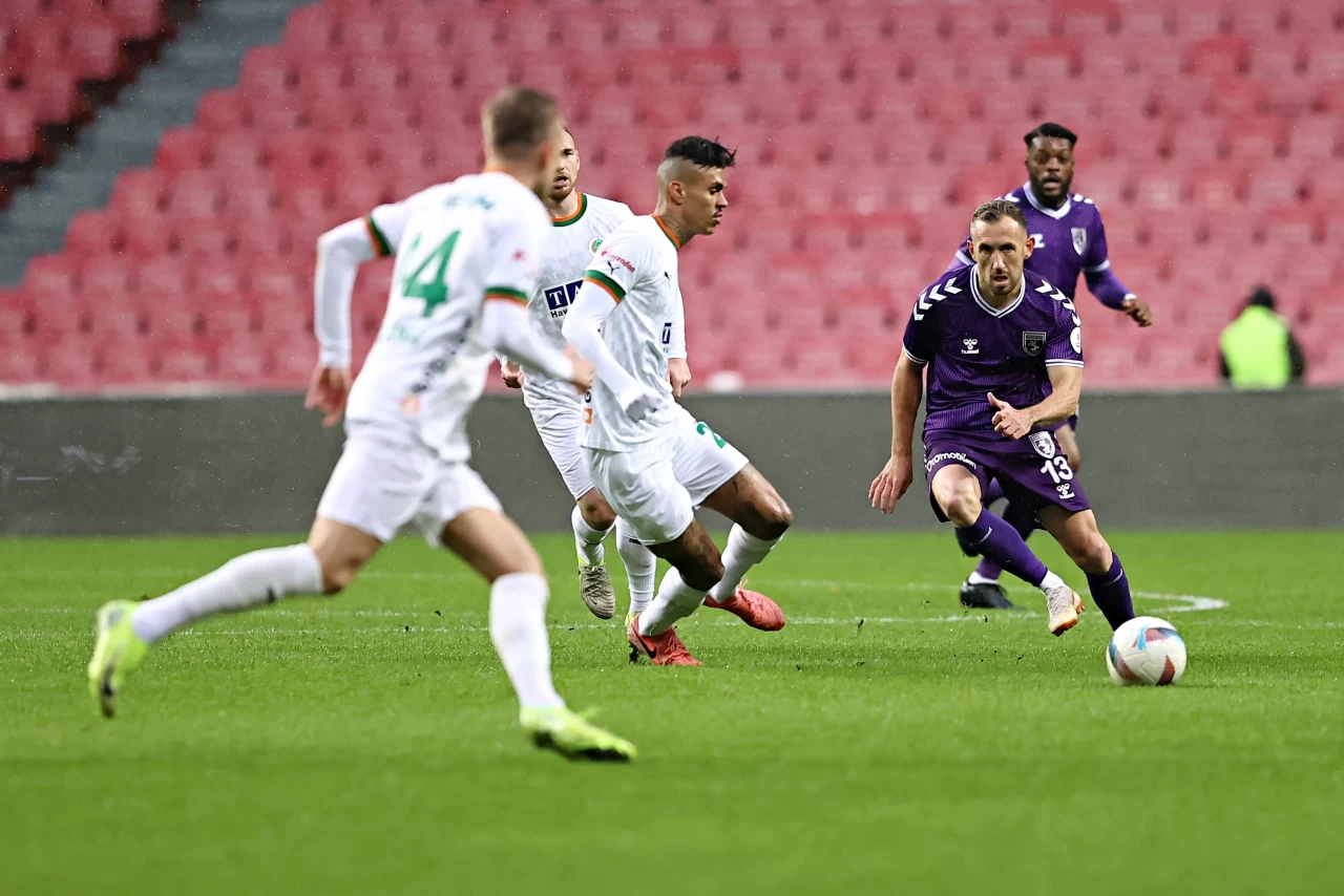 Samsunspor Alanyaspor karşılaşması beraberlikle sonuçlandı | Maç sonucu: 1-1