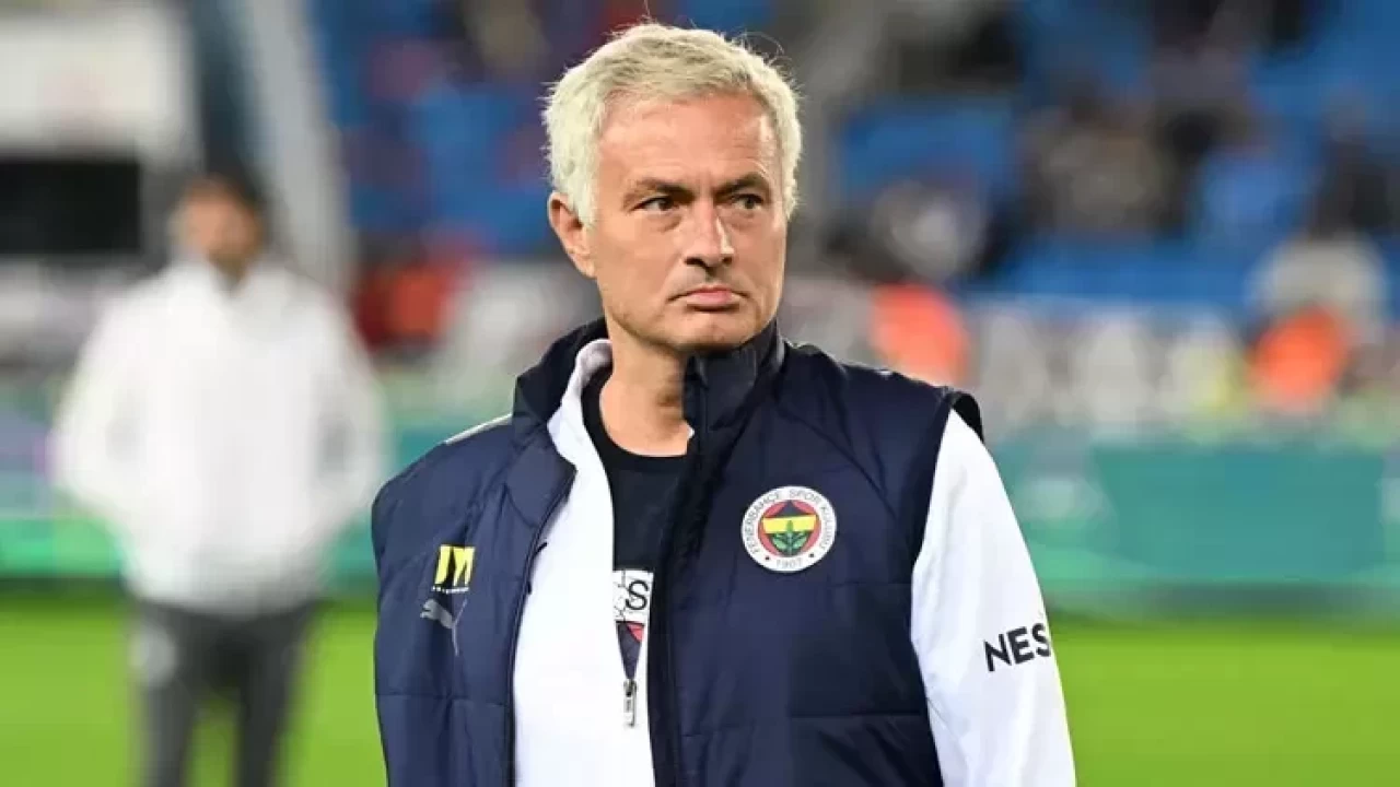 Mourinho’ya 1 maç ceza