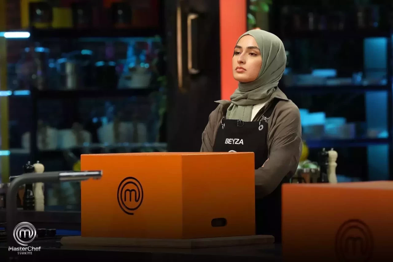 MasterChef Beyza'nın yüzü mü yandı, sağlık durumu nasıl? Beyza Aydın yarışmadan ayrıldı mı?