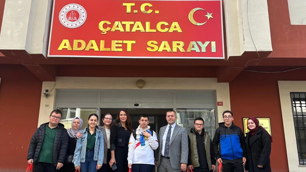 Çatalca Adalet Sarayı özel gereksinimli çocukları ağırladı