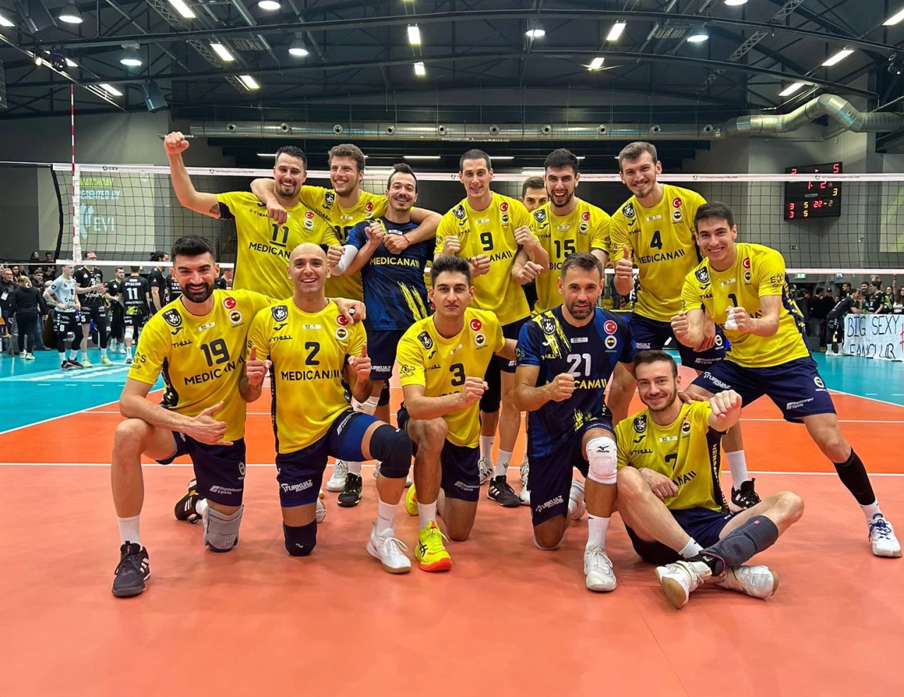 CEV Erkekler Şampiyonlar Ligi'nde Fenerbahçe galibiyetle başladı