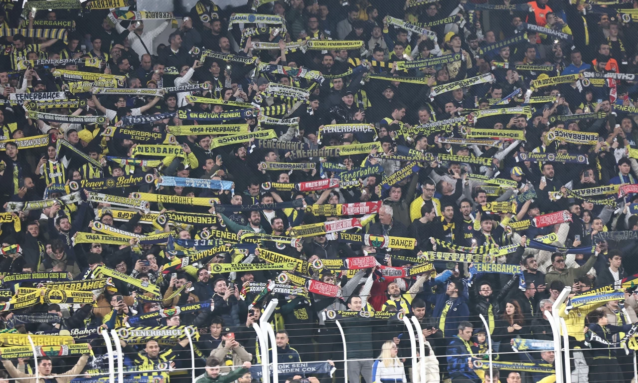 Fenerbahçe taraftarlarından Avrupa Ligi'ndeki Athletic Bilbao maçında tepki!