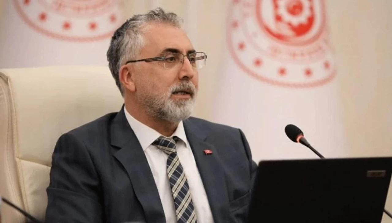 Bakan Işıkhan: Asgari ücrette teklifleri bekliyoruz