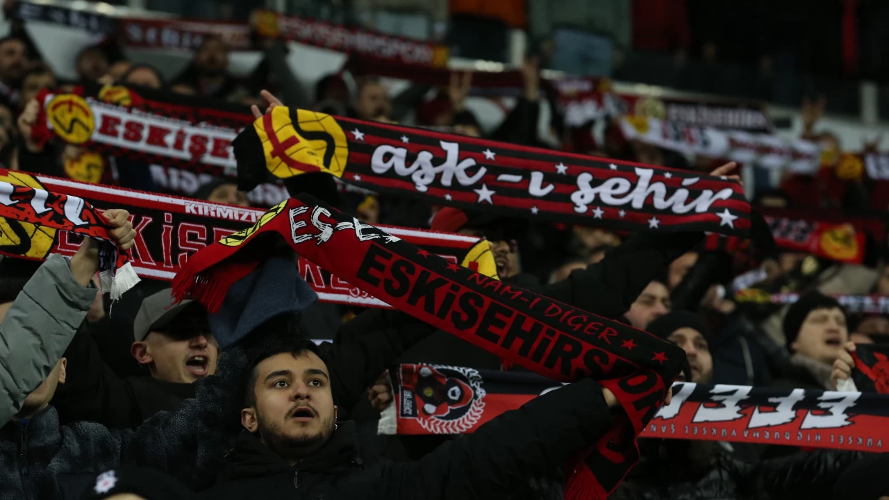 Bölgesel Amatör Lig maçına 30 bini aşkın taraftar akın etti | Süper Lig kulüplerini kıskandırdı!