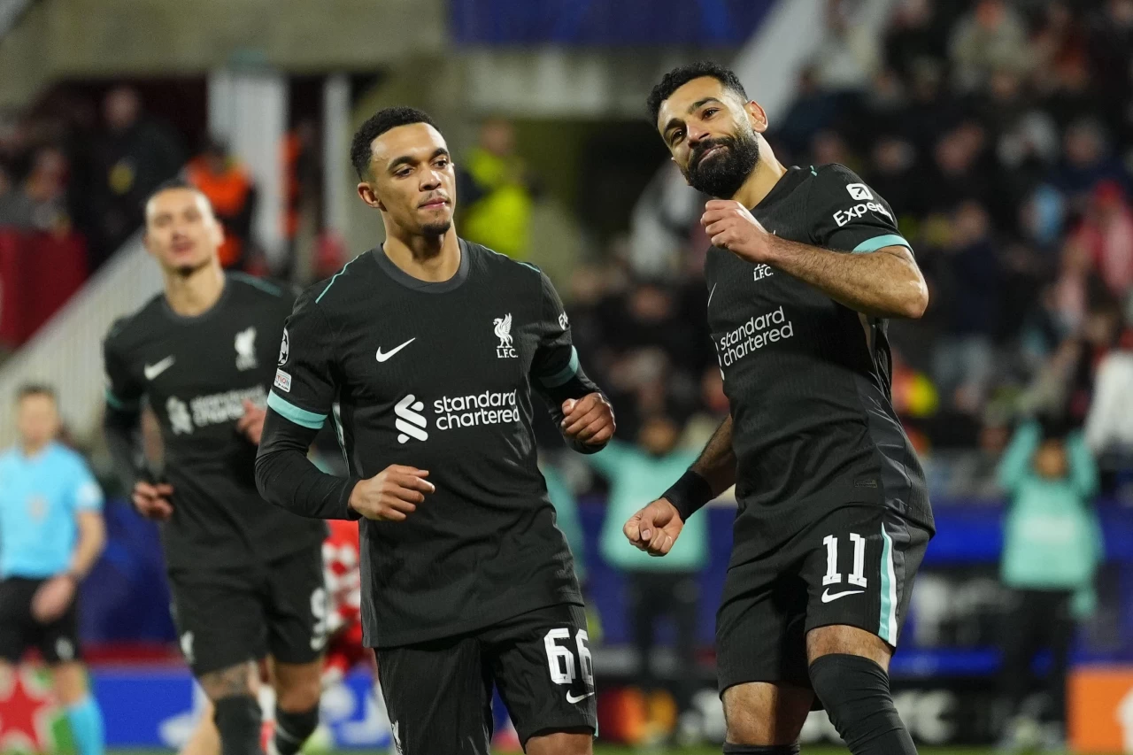 UEFA Şampiyonlar Ligi'nde Liverpool zirvede!